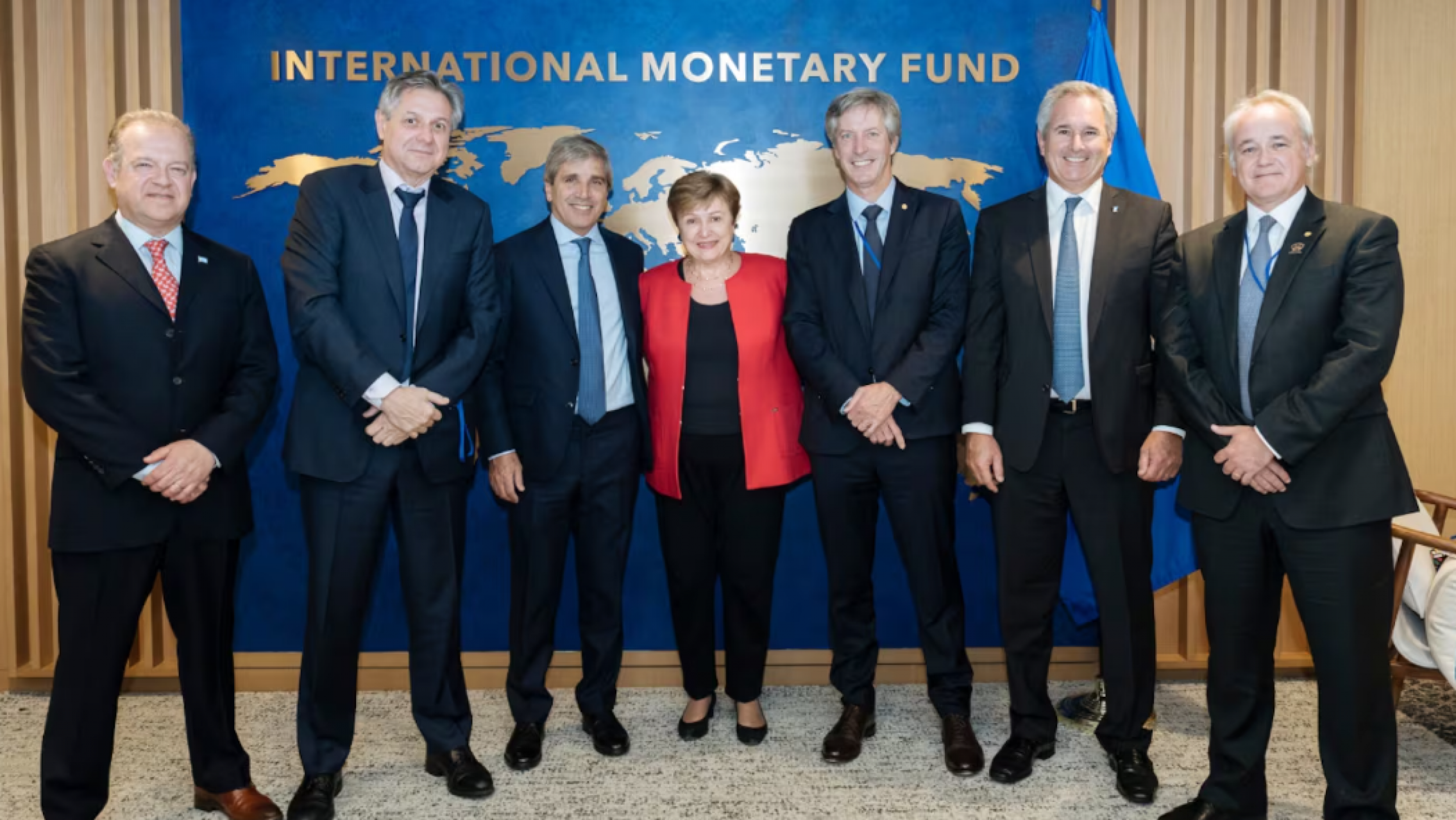 El FMI aprobó la revisión del acuerdo y girará US$2000 millones a la Argentina