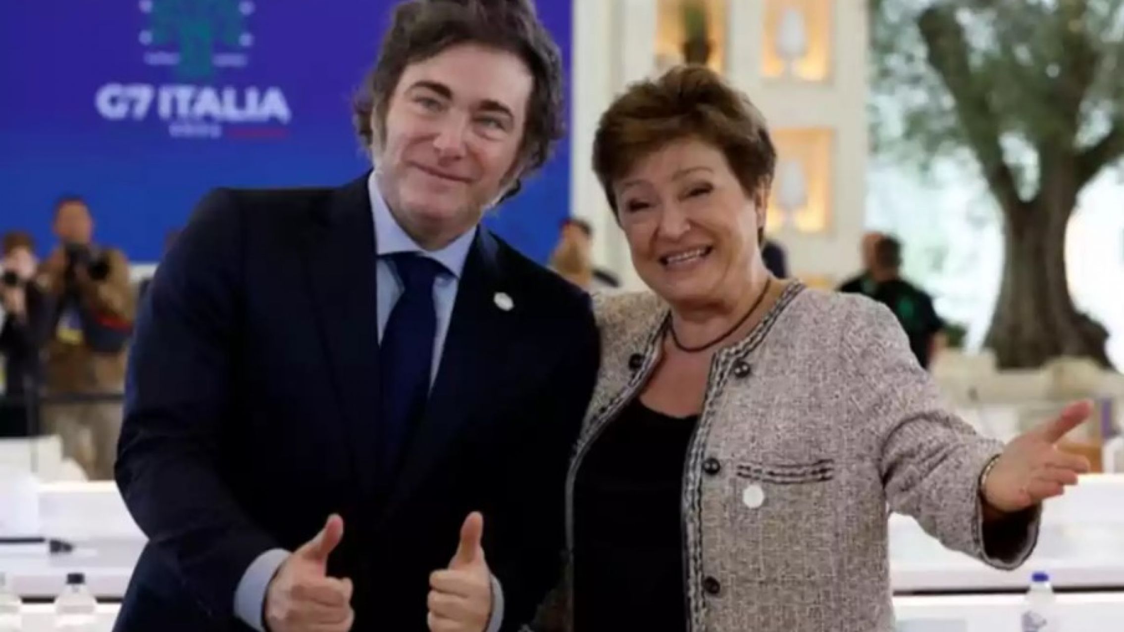 El FMI desembolsa USD 2.000 millones y el Gobierno los usará para fortalecer reservas