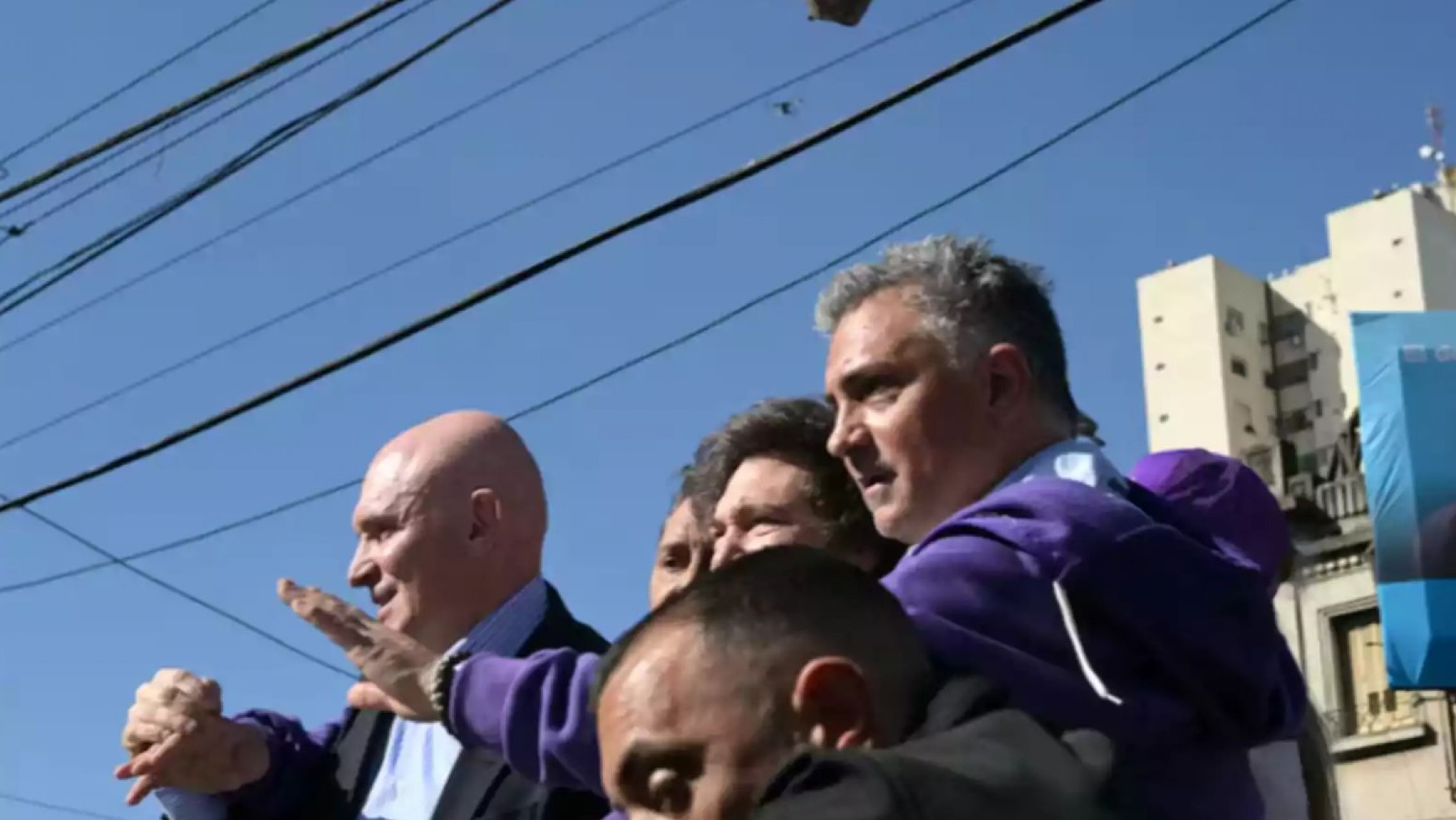 La Justicia procesó al terrorista que apedreó a Javier Milei en la caravana