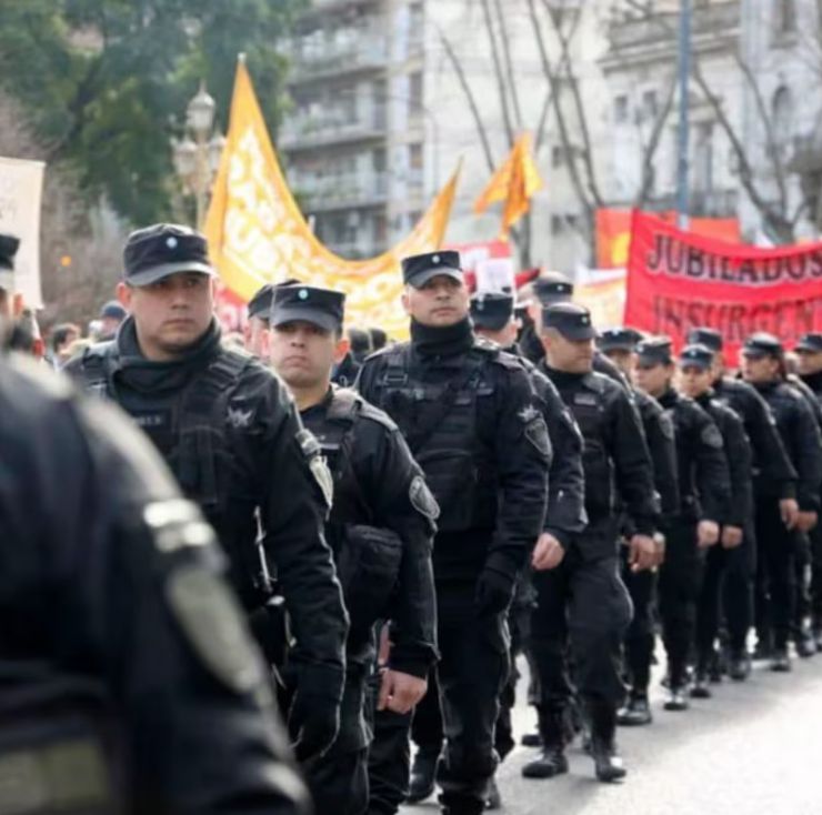 Cuánto gana un policía federal en septiembre 2025 tras la actualización salarial