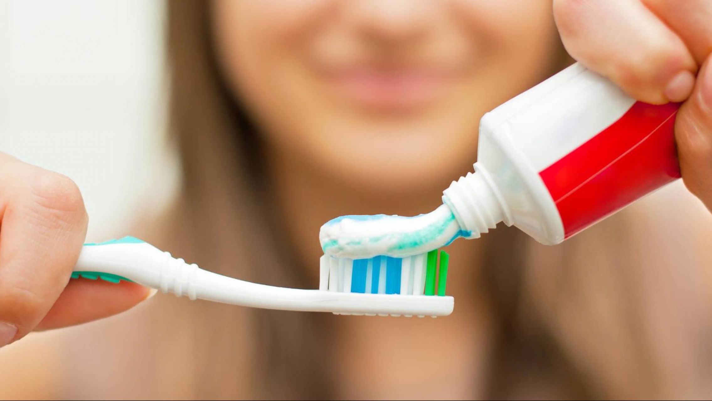 Prohibieron el uso de una crema dental Colgate: tirala ya