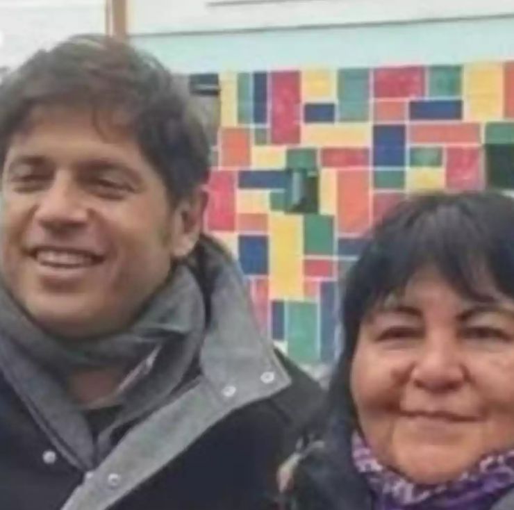 Kicillof tiene numerosas fotos con la dueña de la casa donde ocurrió el triple crimen narco