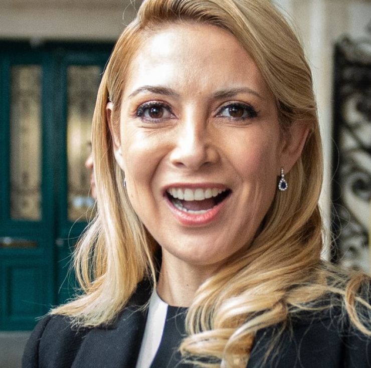 Fabiola Yáñez volvió al país y pidió ayuda por su hijo: "Está buscando..."