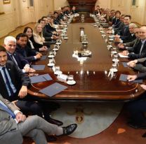 Milei reunió a 20 gobernadores en Casa Rosada y pidió apoyo para las reformas clave