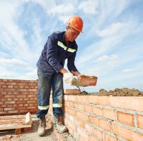 Cuánto cobra un albañil por hora en diciembre de 2025