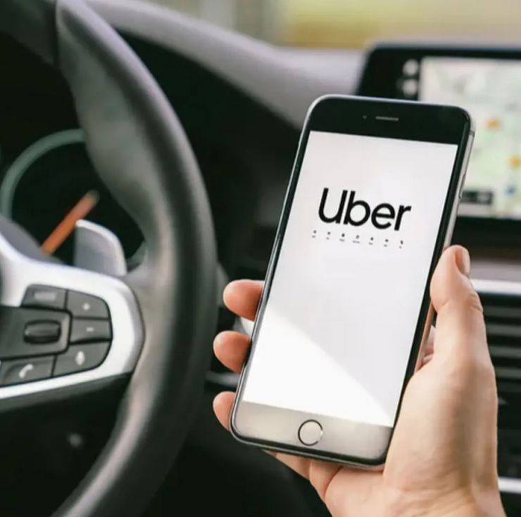 El kirchnerismo quiere prohibir el uso de autos particulares en aplicaciones de viajes