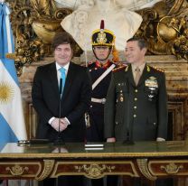 Cambio de época: el teniente general Carlos Presti asumió como ministro de Defensa