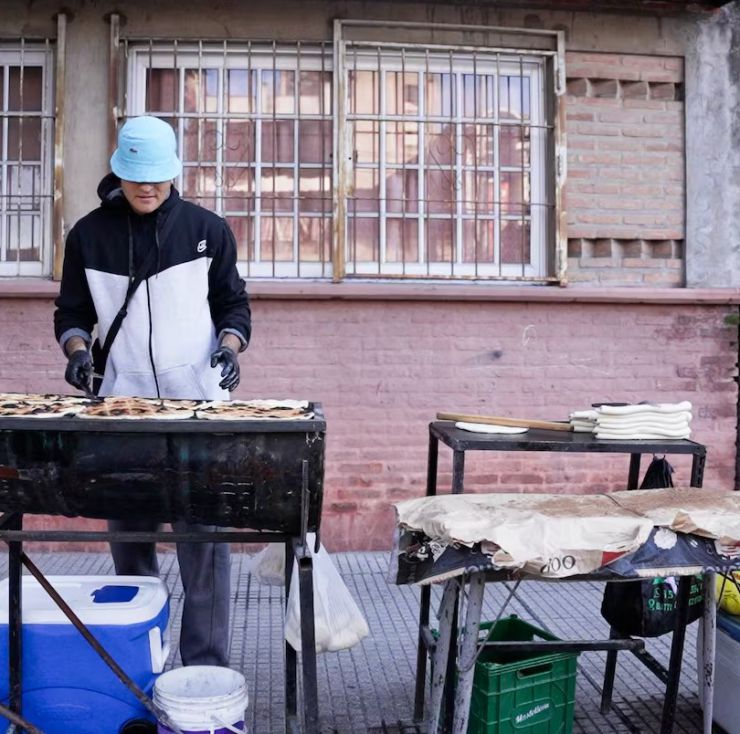 Mejor que la rellena: la nueva tortilla a la parrilla que se vende en un barrio