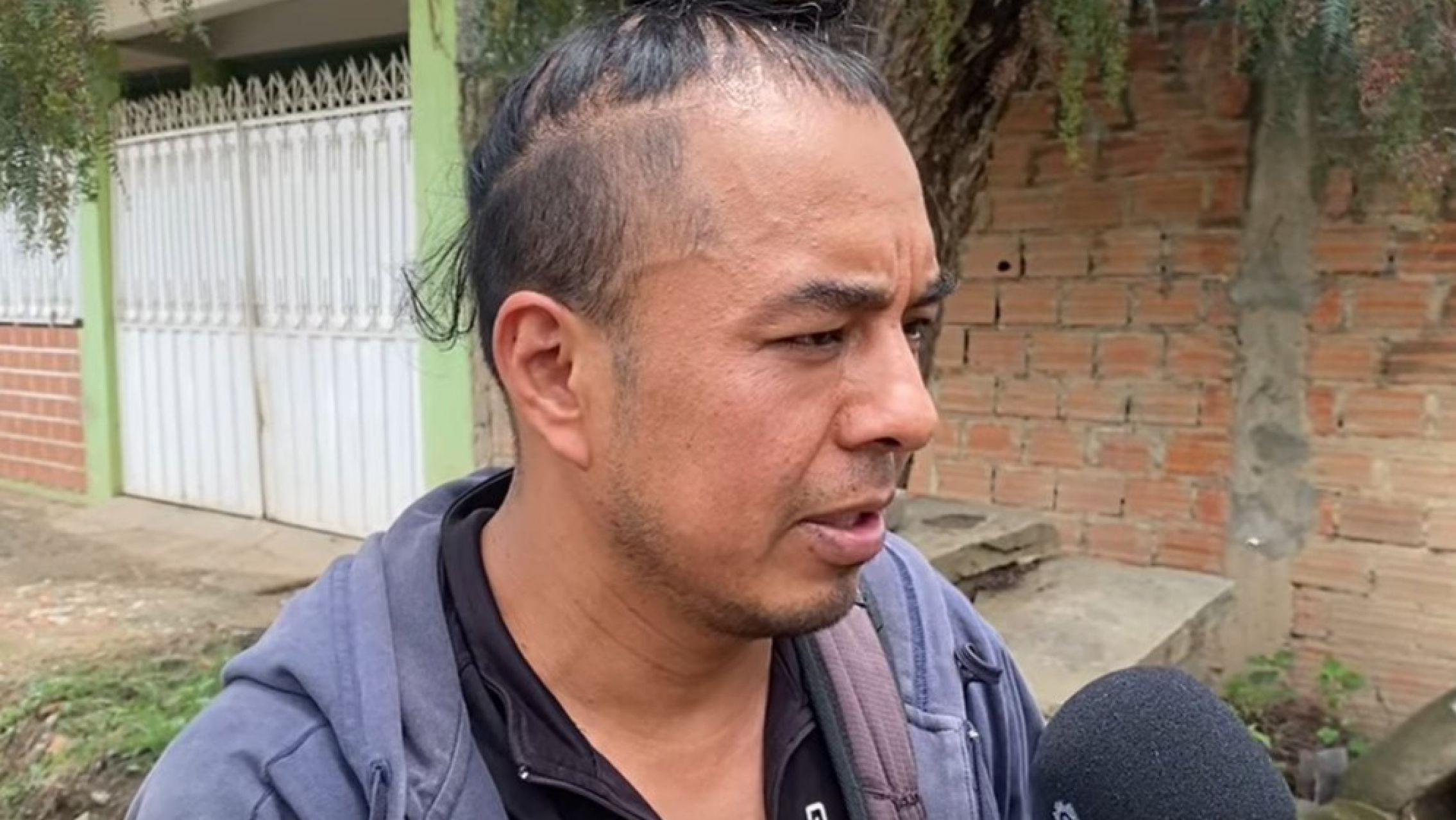 Fue a recuperar su camioneta robada y terminó viendo cómo la Aduana boliviana la convertía en chatarra