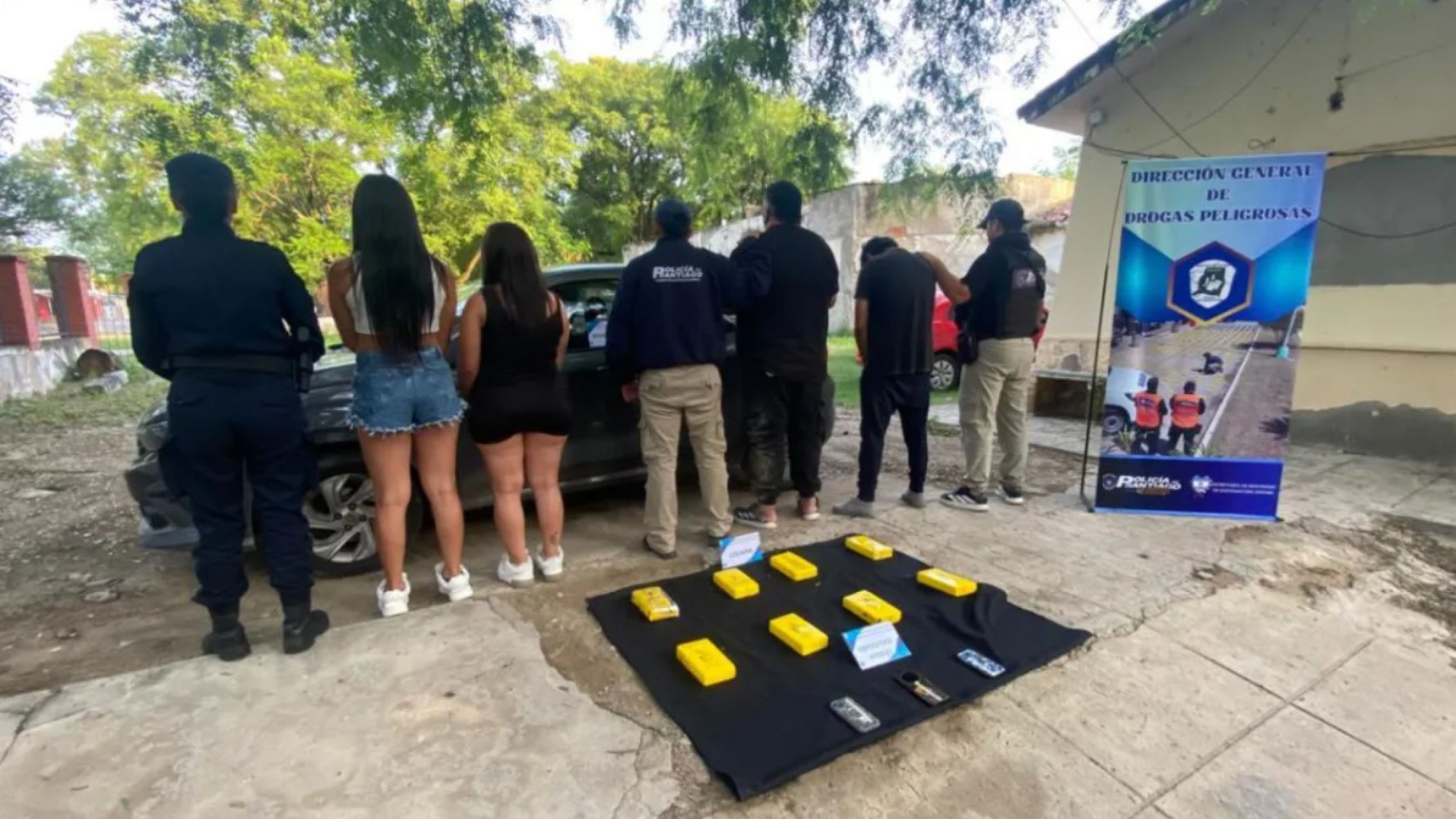 Golpe al narcotráfico: detuvieron a cuatro personas con más de 8 kilos de droga