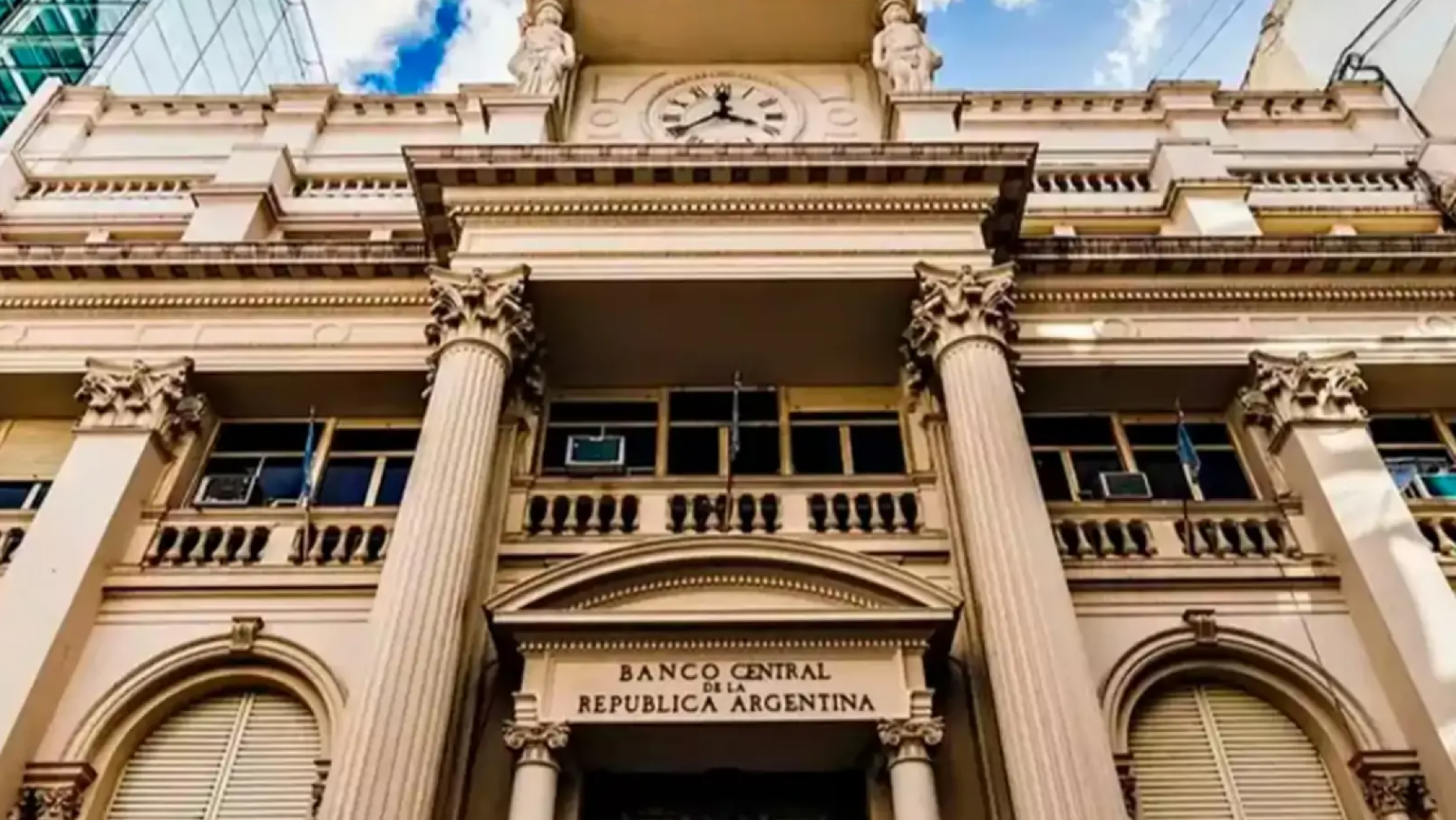 El BCRA compró USD 176 millones y ya supera los USD 1.600 millones en 2026