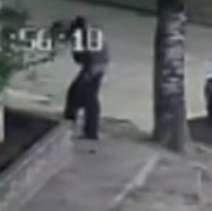 Lo asaltaron en la vereda, entregó el celular y aun así terminó de la peor manera