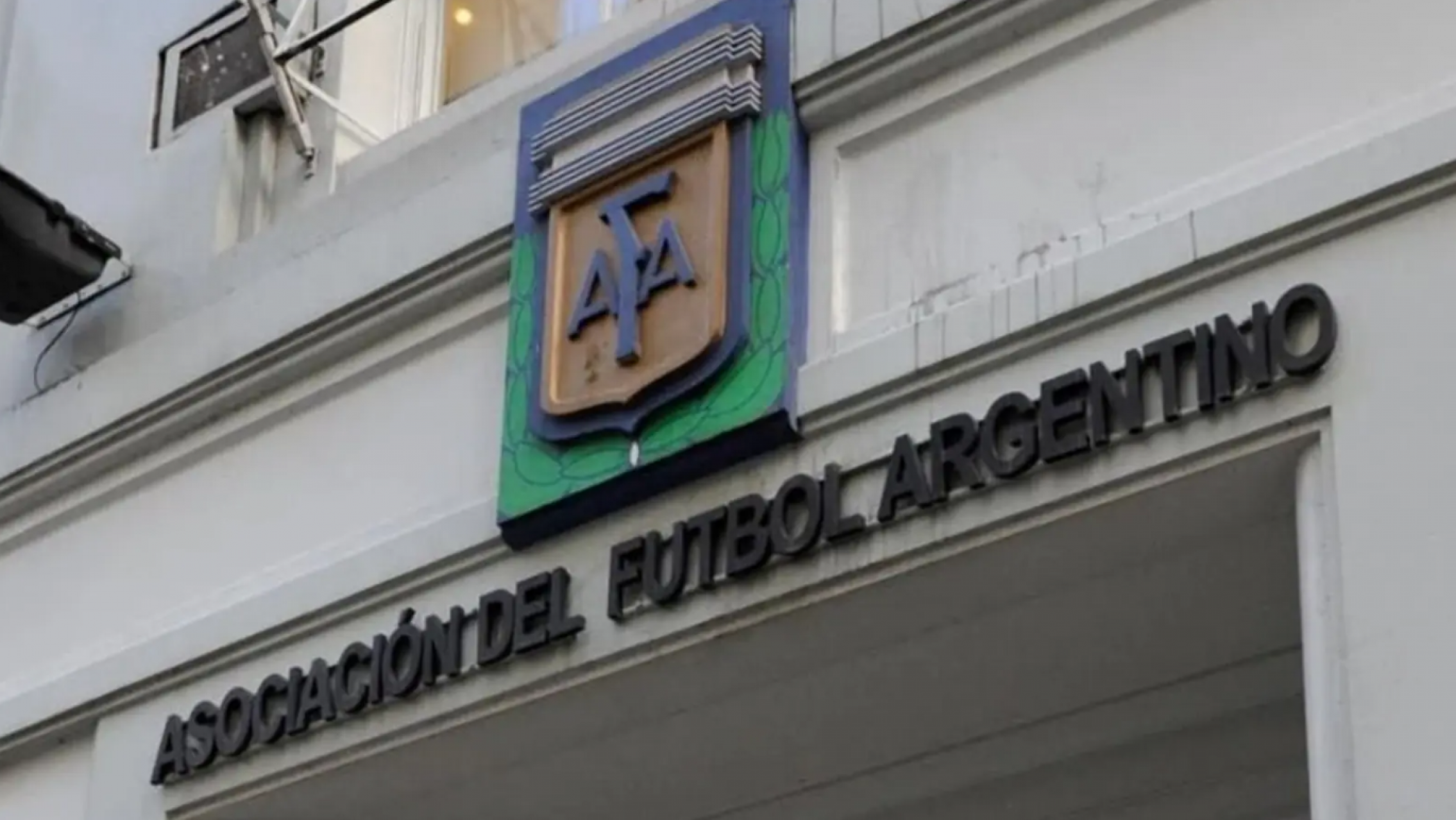 La AFA decidió suspender el fútbol por una fecha en todas las categorías por la denuncia de ARCA