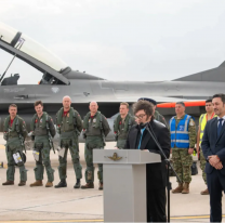 Estados Unidos entrenar&aacute; a pilotos argentinos para que puedan volar los F-16