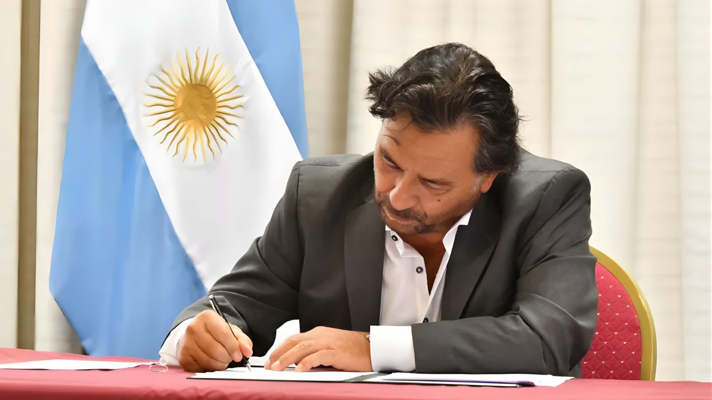 Salta firmó un acuerdo con Nación por un anticipo financiero de $259 mil millones