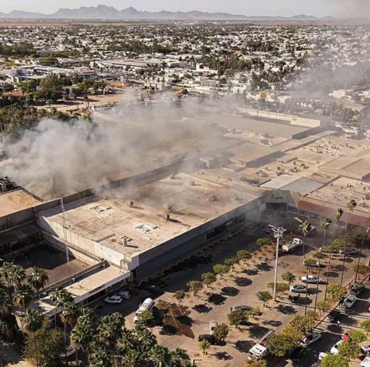 Se incendió un shopping y hay al menos seis muertos: denuncian que no funcionó el sistema antiincendios