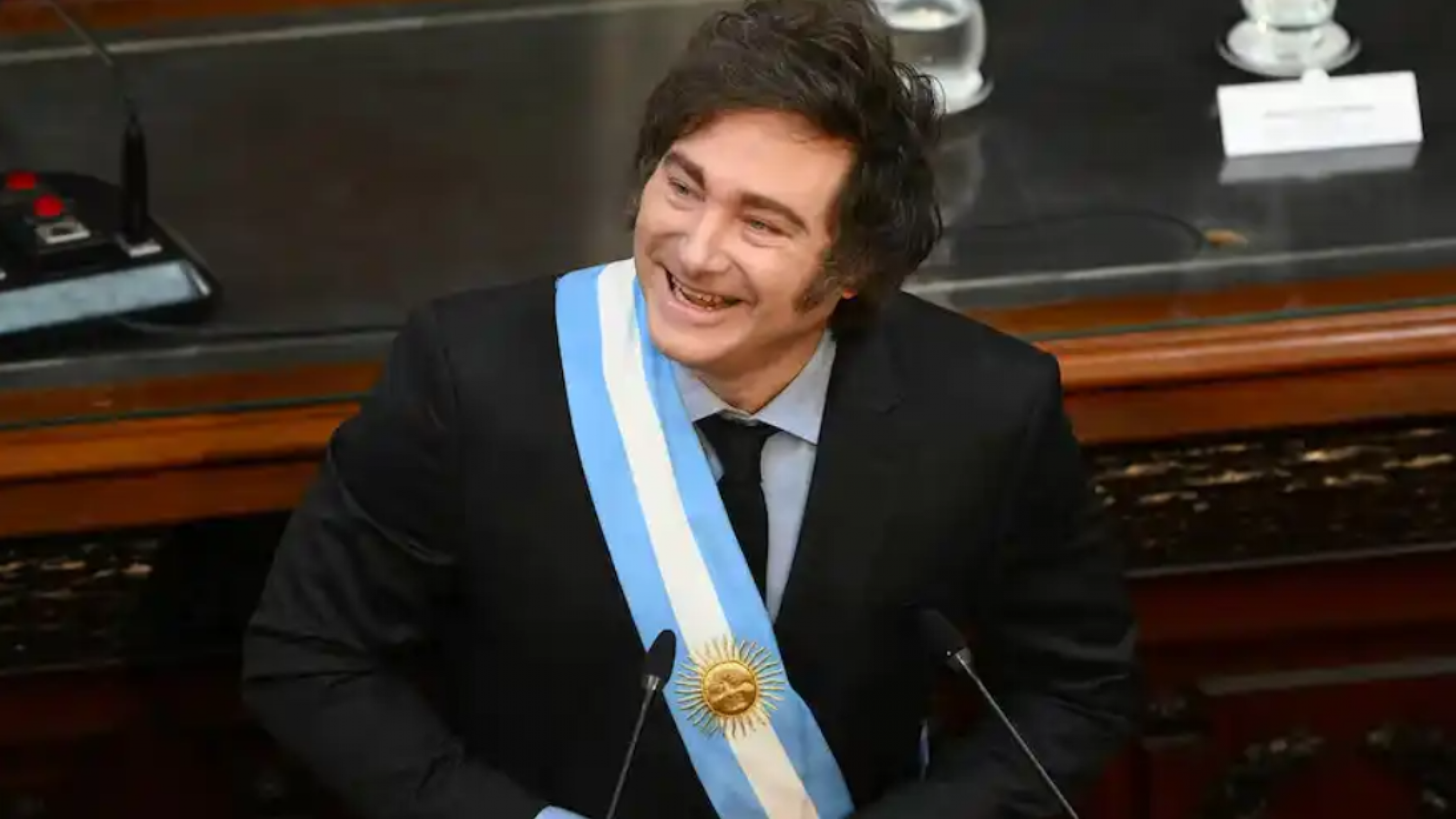 Gracias a Milei, el Riesgo País cayó por debajo de los 500 puntos básicos
