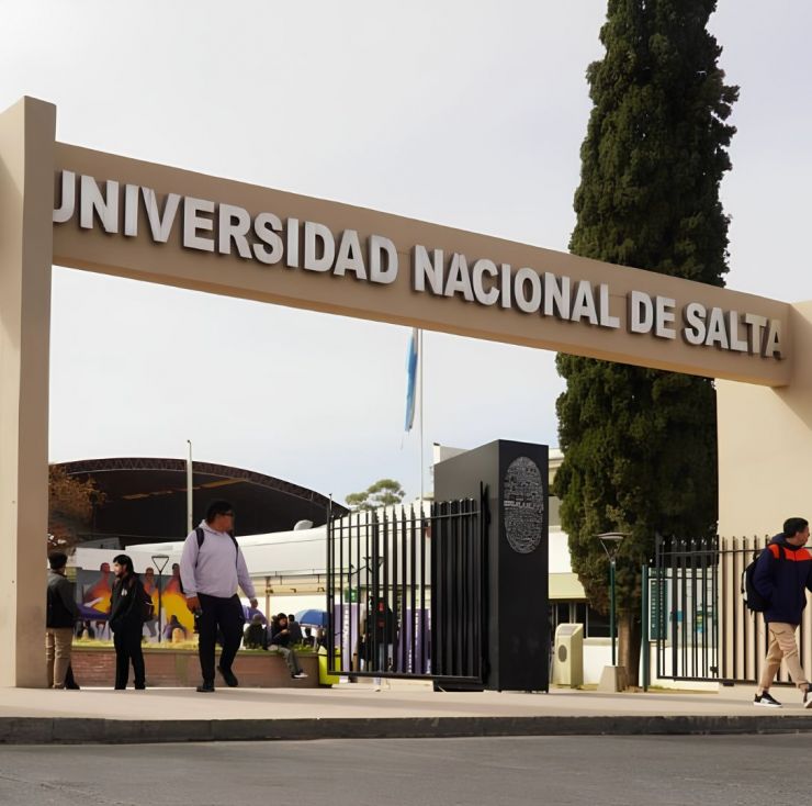 De candidato a diputado nacional a ser acusado por crear imágenes aberrantes de sus compañeras