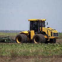 Muri&oacute; tras chocar contra un tractor que circulaba sin luces en una ruta