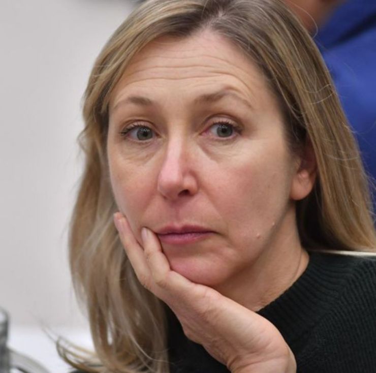 Bregman quedó bajo la lupa por una votación clave sobre beneficios a condenados por abuso