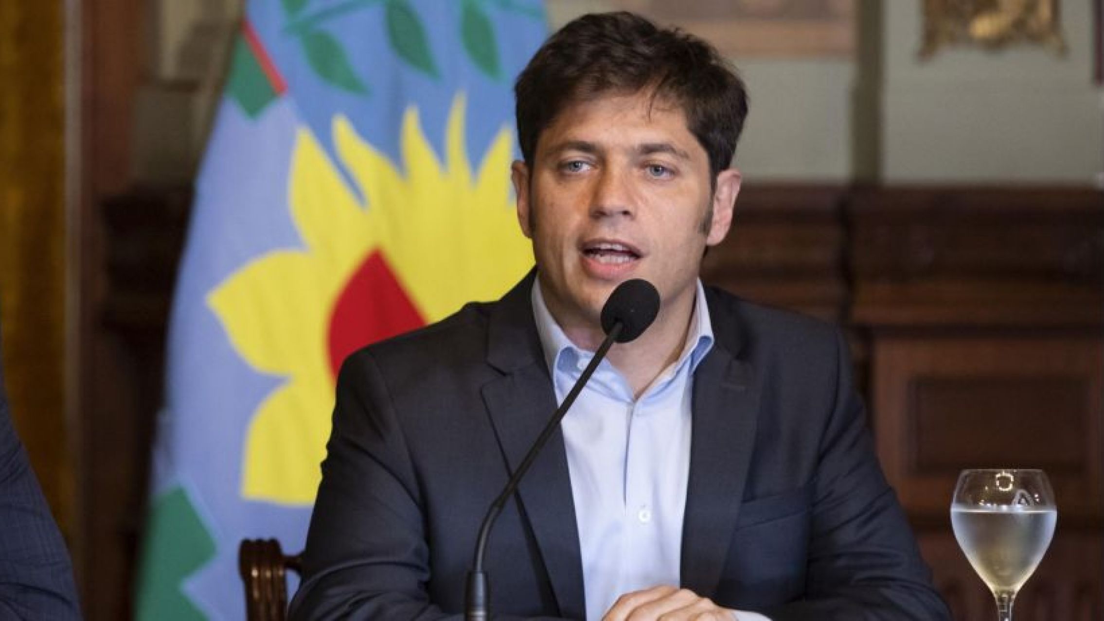 Axel Kicillof mantiene una videollamada con los líderes sindicales para analizar la situación económica en la provincia de Buenos Aires