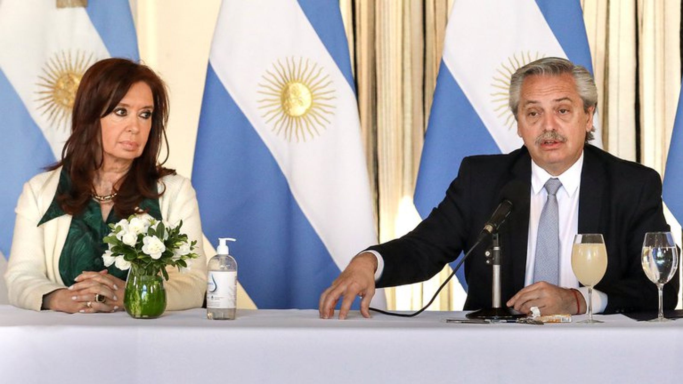 El principal diario económico del mundo: "las empresas están huyendo de Argentina"