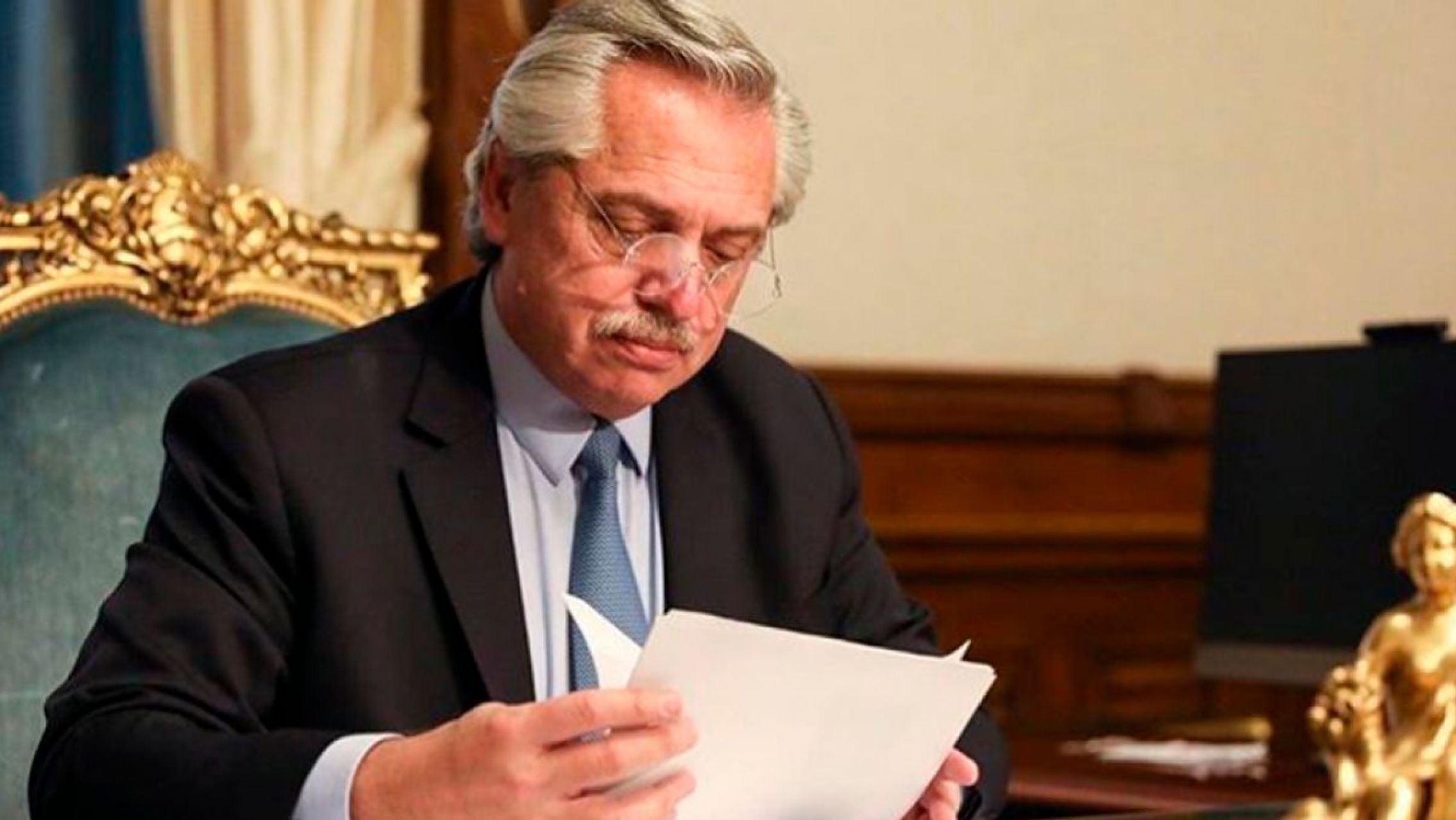 El incumplimiento del nuevo decreto presidencial prevé penas de hasta 2 años de prisión