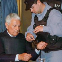 Miguel Etchecolatz tiene coronavirus, pero seguirá en prisión 