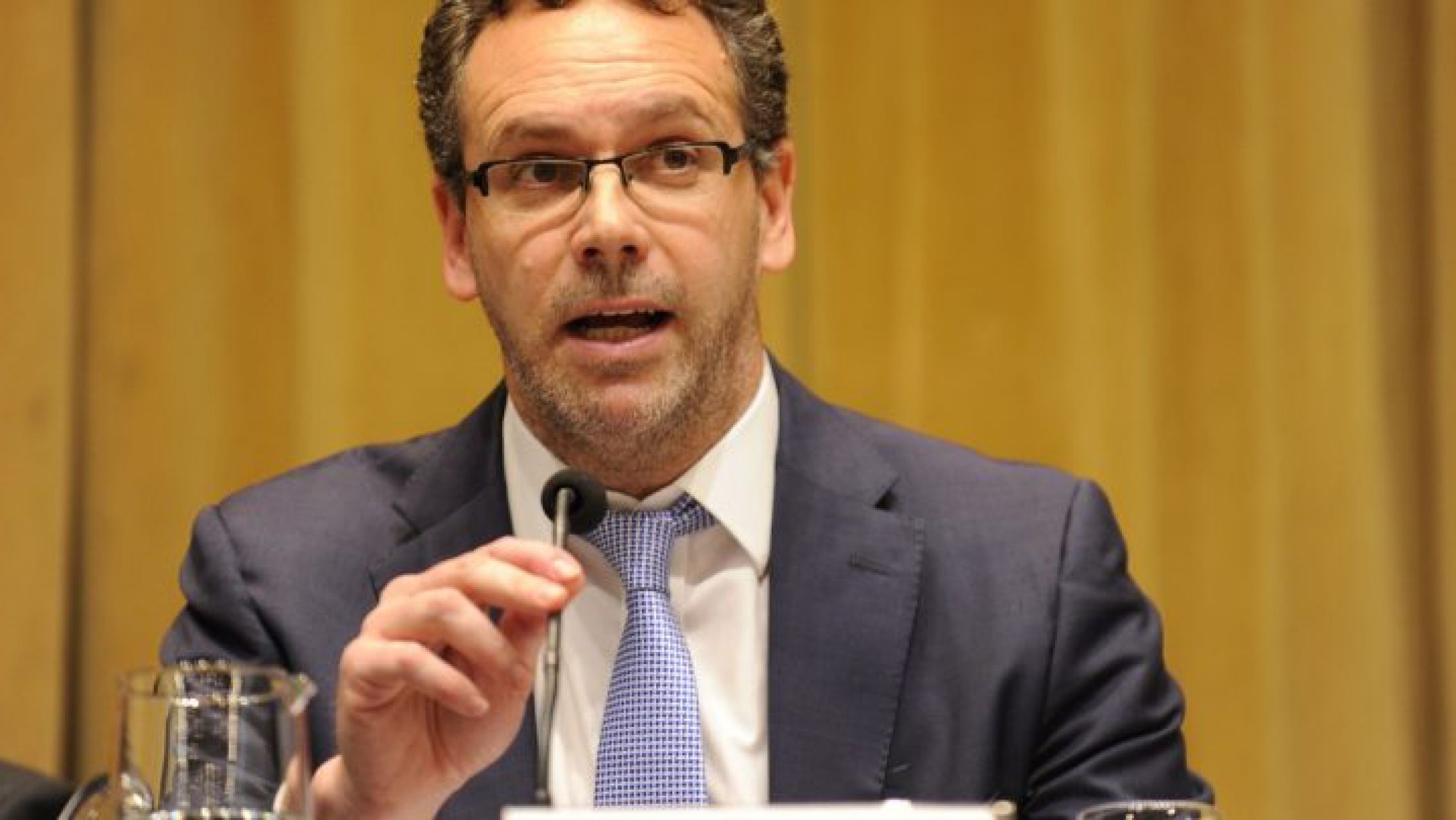 Los gastos en dólares con tarjeta también contarán como parte del cupo de los US$200