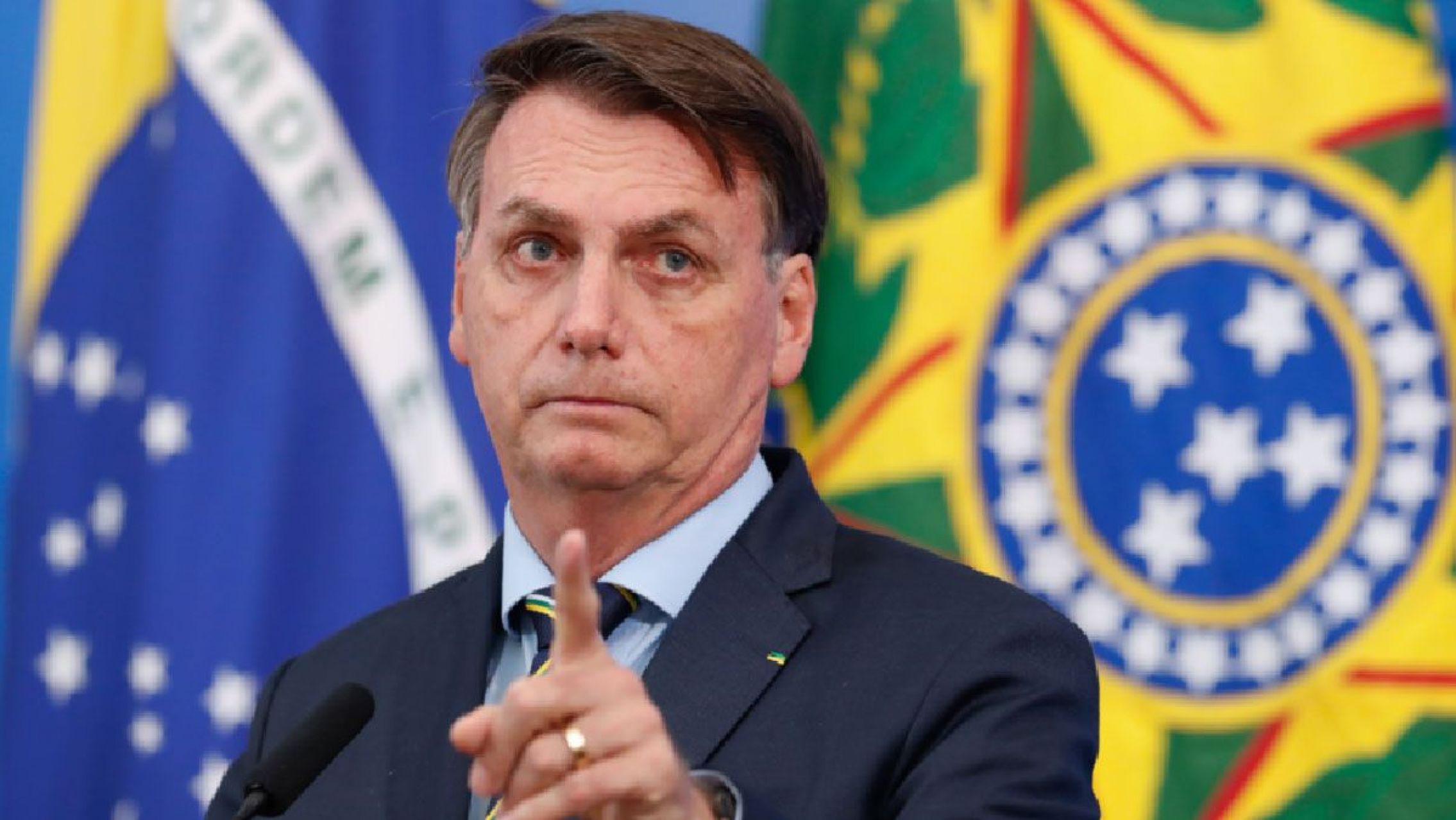 Jair Bolsonaro llegó a la Argentina para asistir a la asunción de Javier Milei