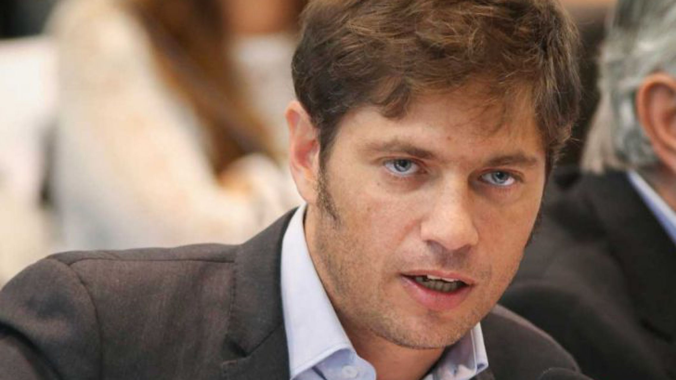 Axel Kicillof cumple 30 años prendido de la teta del estado