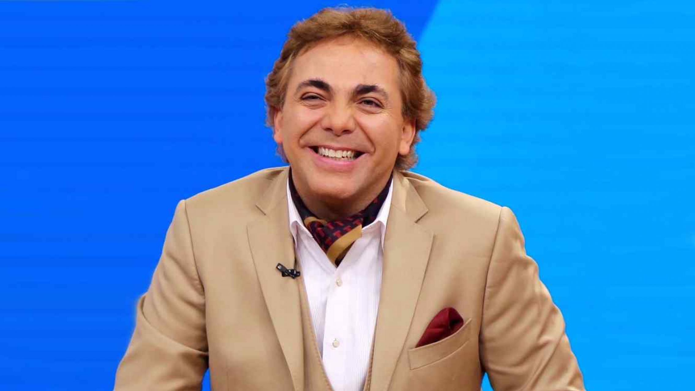 Cristian Castro pidió tener menos hijos "Estamos sobrecargados de personas y de inmigrantes"