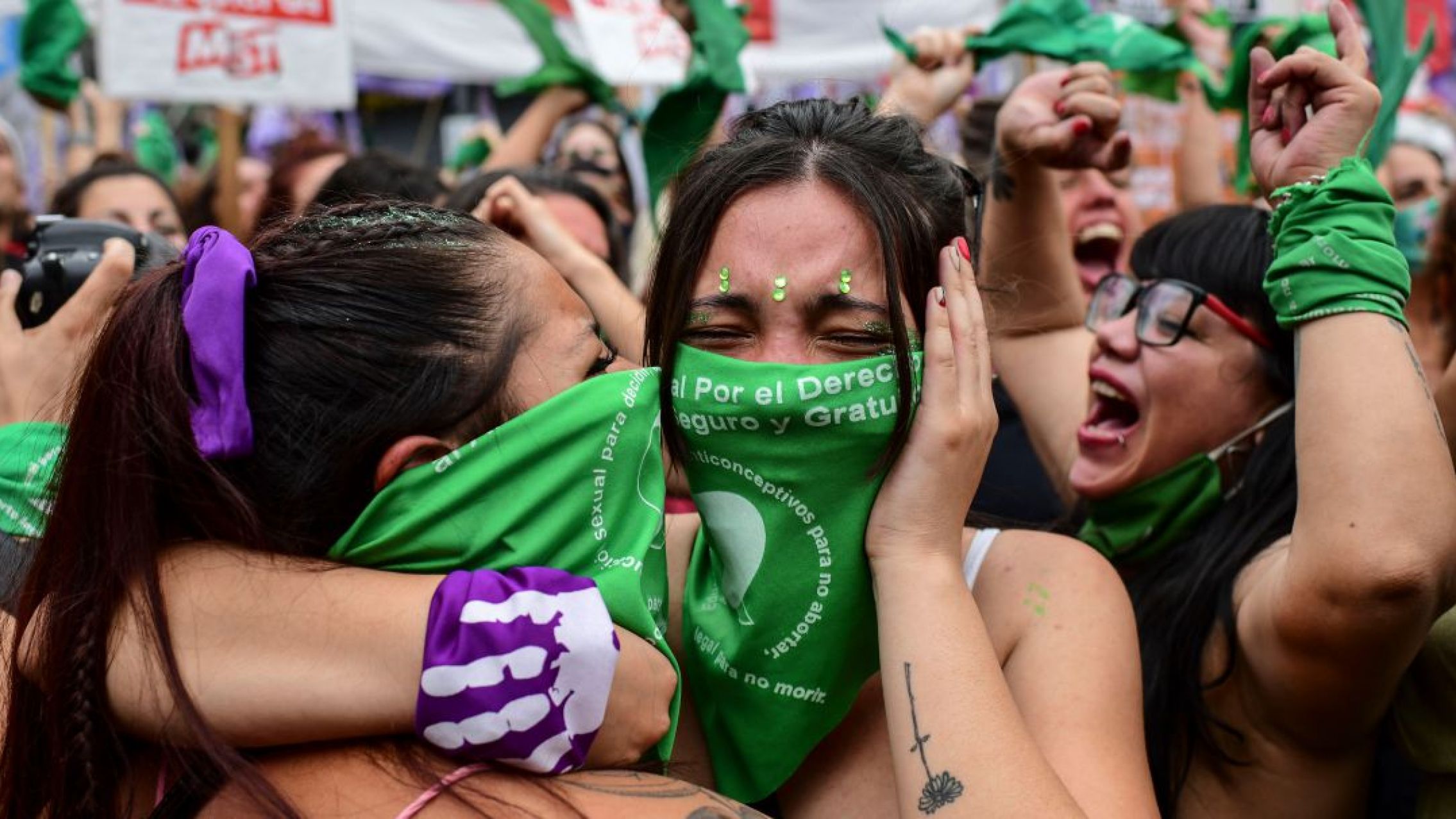 Un juez federal de Mar del Plata ordenó detener la ley que permite realizar abortos