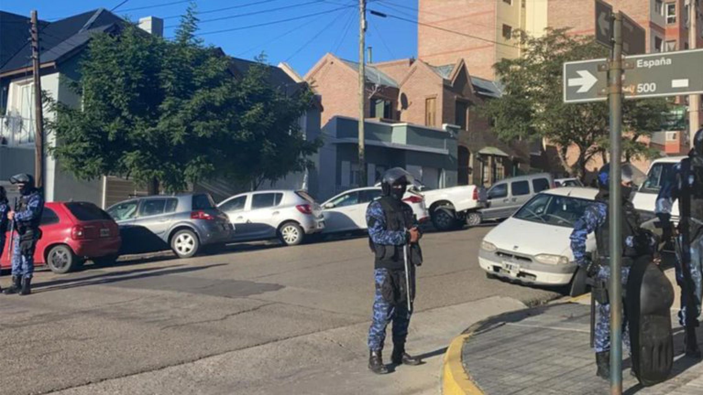 Comodoro Rivadavia: una sede de Camioneros es investigada por el robo de 30 dosis de la vacuna rusa