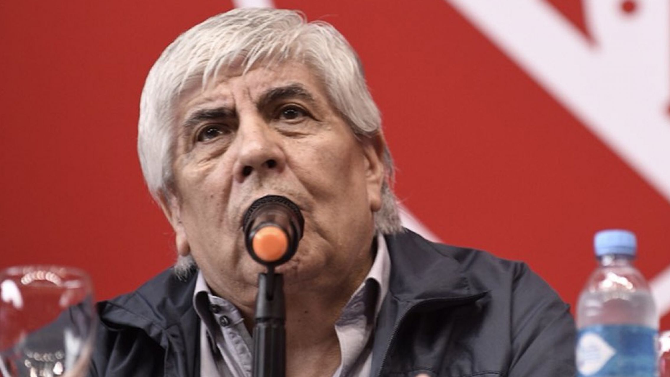 Moyano justificó su vacunación en secreto: "Soy presidente de una obra social, era casi obligado que me la dé"