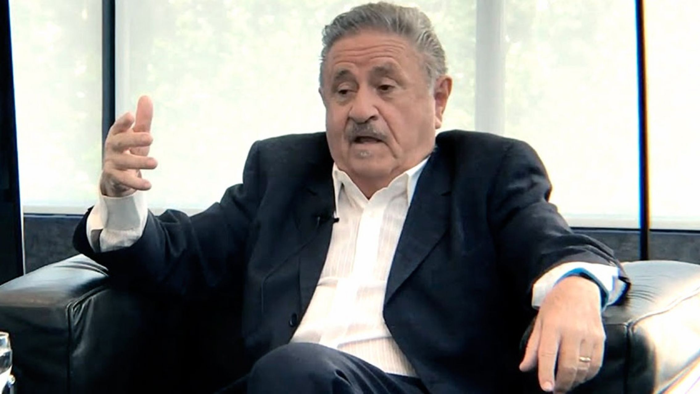 La insólita justificación de Eduardo Duhalde sobre su vacunación