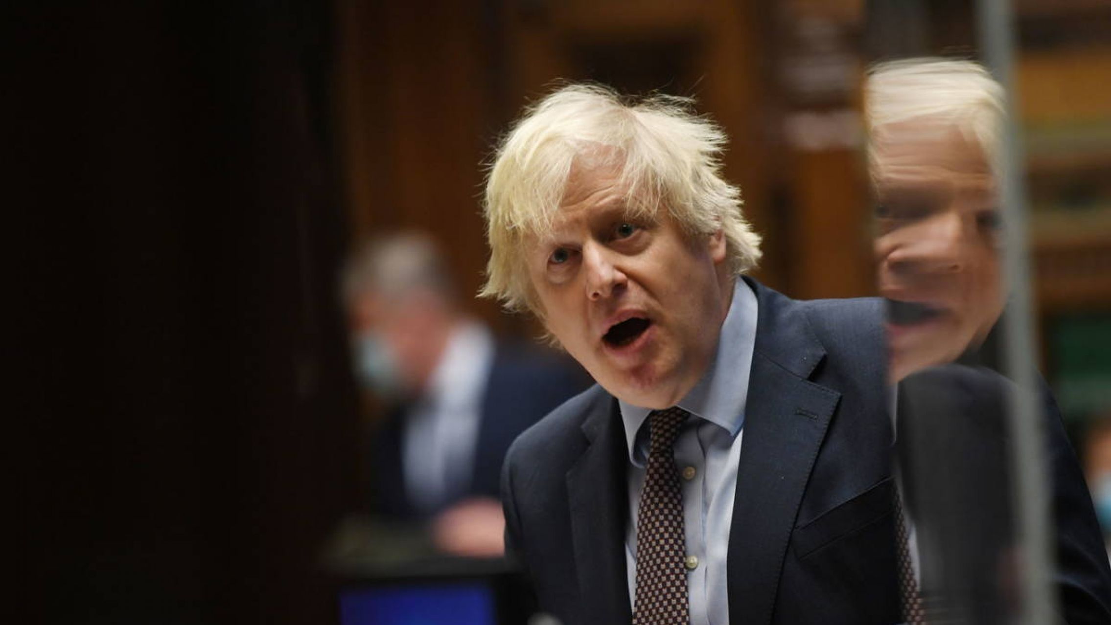 Boris Johnson admite errores y pide disculpas por su gestión del coronvirus