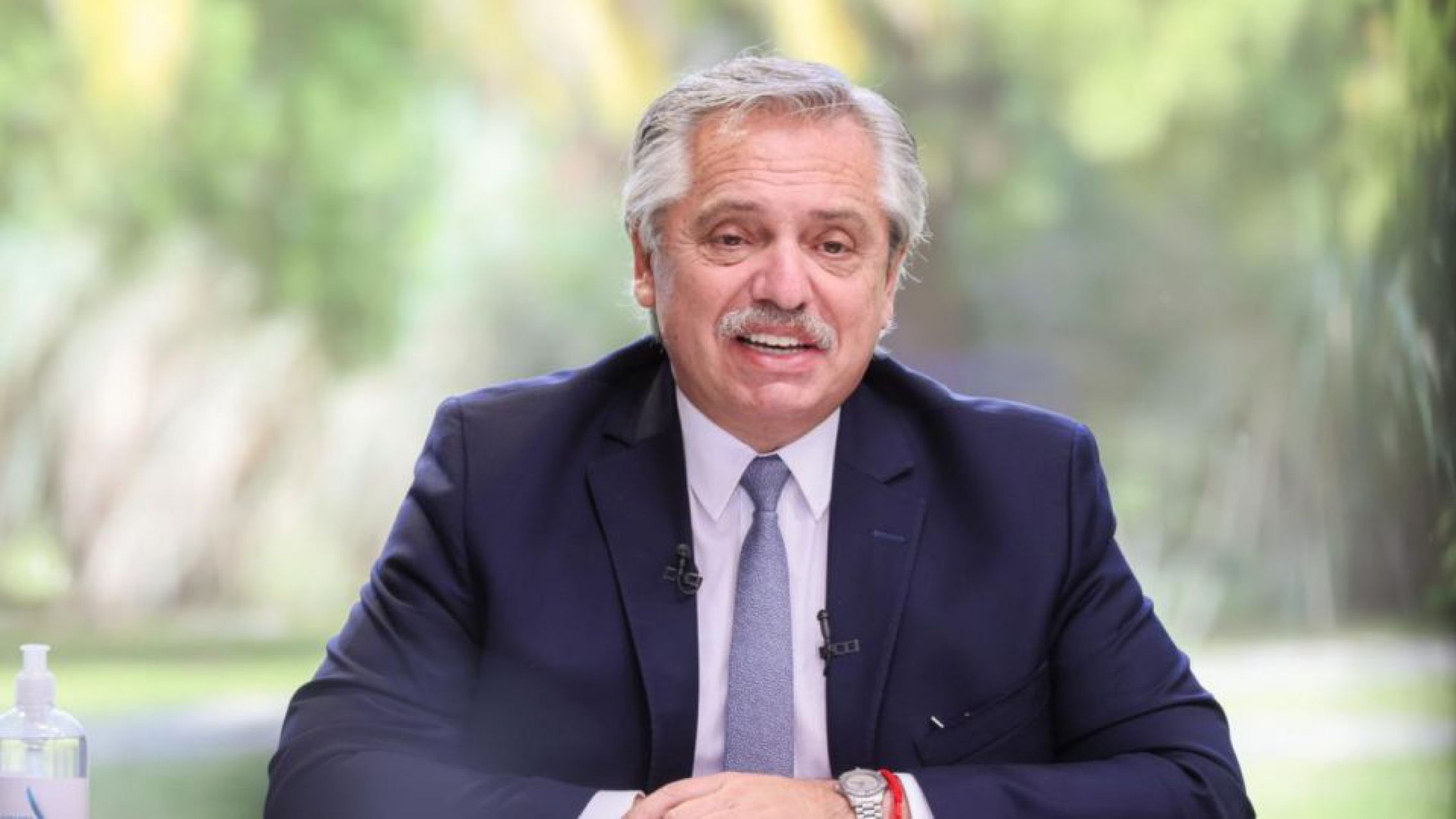 El Presidente afirmó que si se logran los acuerdos, en abril estarían vacunadas todas las personas de riesgo