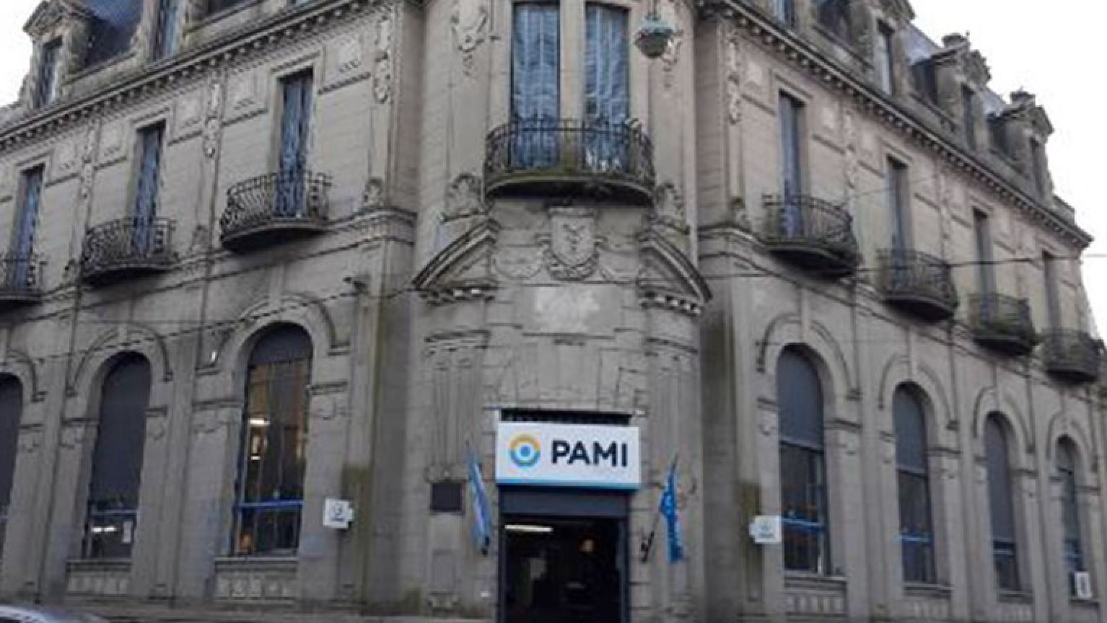 El PAMI fue denunciado por haber perdido 300 dosis de vacunas Sputnik V