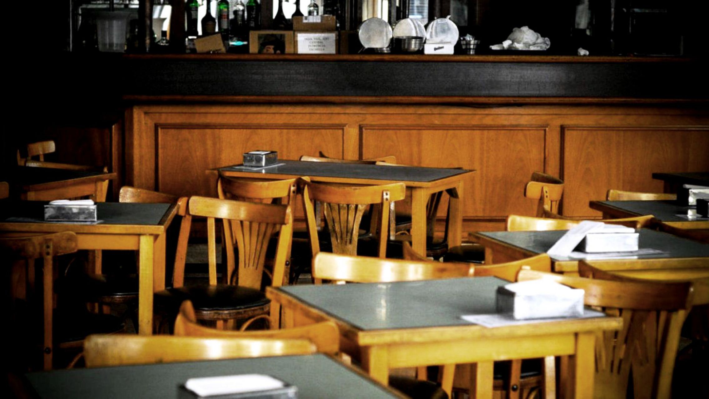 Trabajadores gastronómicos de Rosario aseguraron que no pagarán más impuestos si no los dejan trabajar