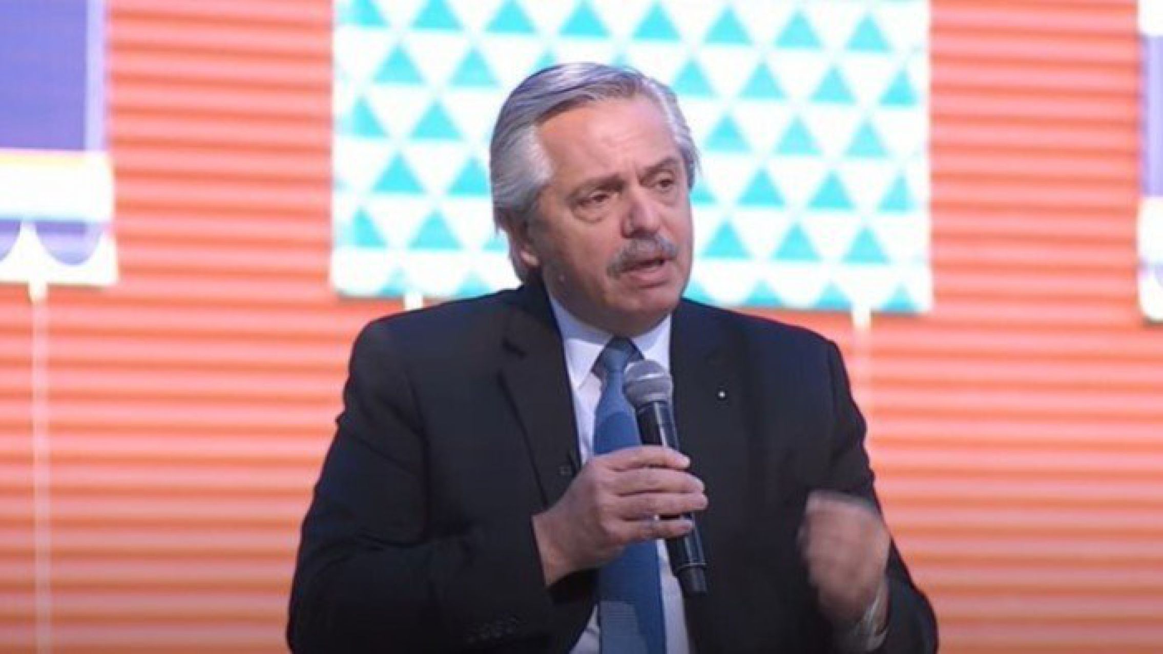 Alberto Fernández apoyó la idea de Cristina Kirchner y aseguró que buscará reformar el sistema de salud