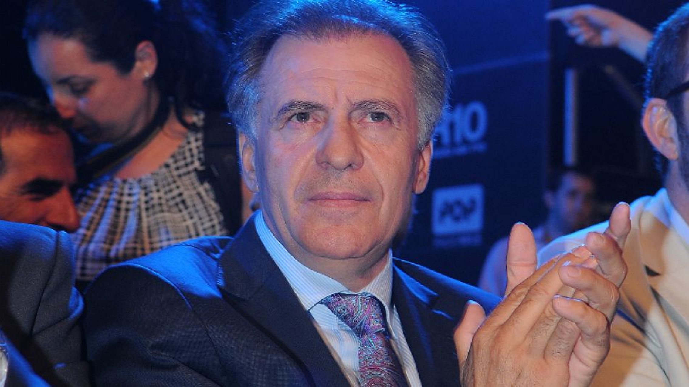 Un "examigo" de Cristóbal López publicó datos que complican al empresario