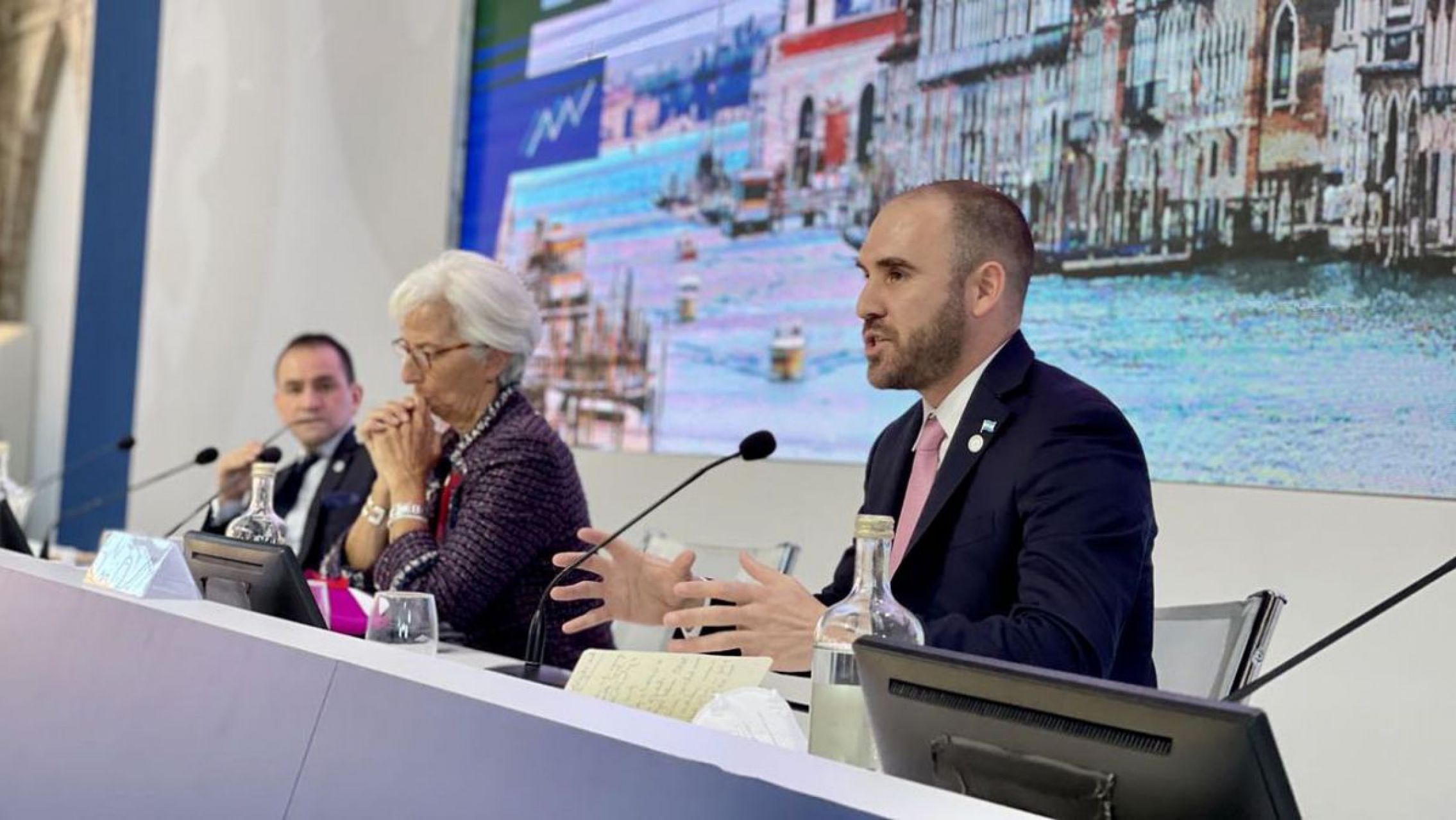 Martín Guzmán: "Vinimos a resolver el enorme daño que Juntos por el Cambio le hizo al país"