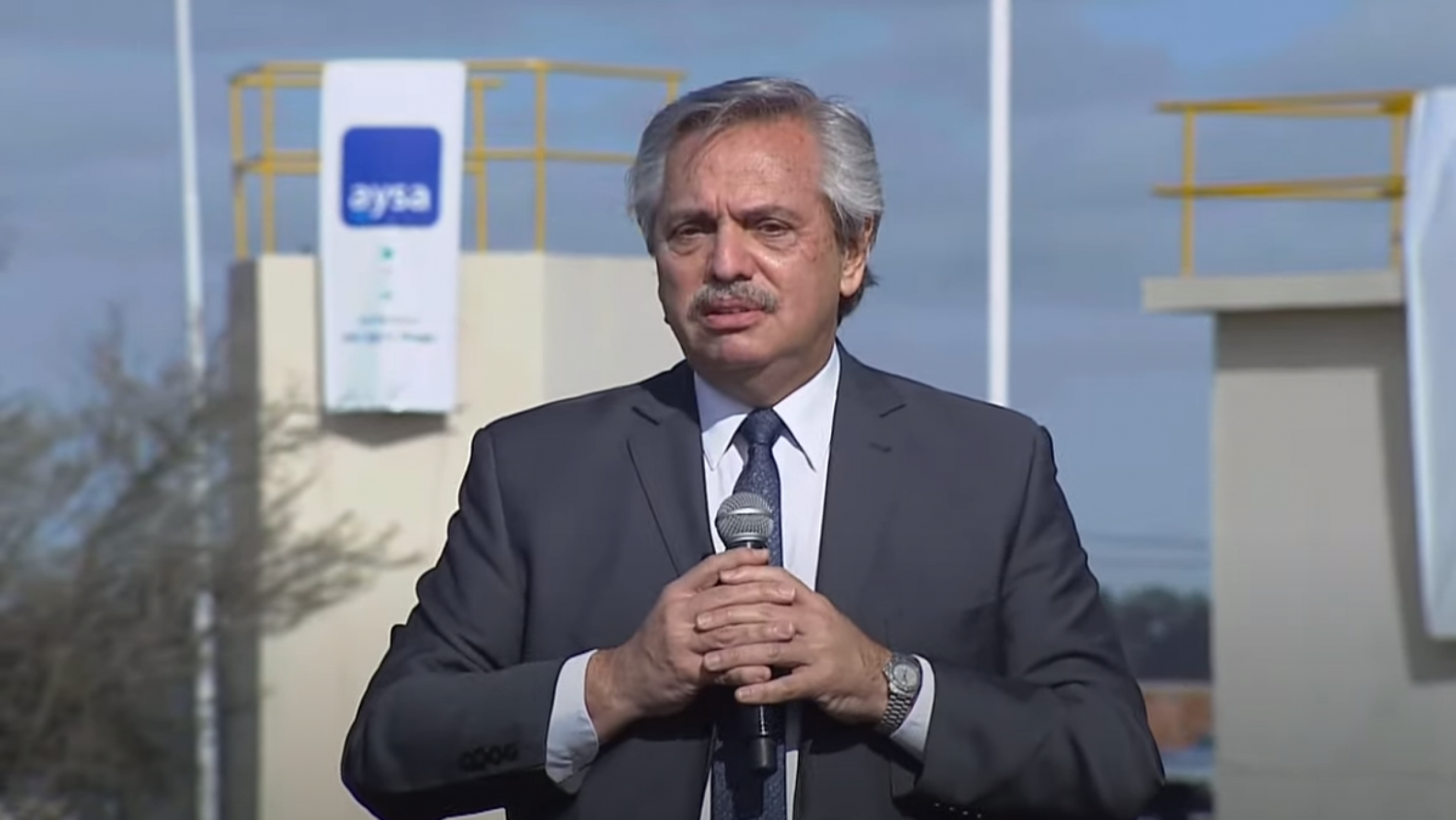 Alberto Fernández y su mensaje anti grieta: saludó a un senador de Juntos por el Cambio