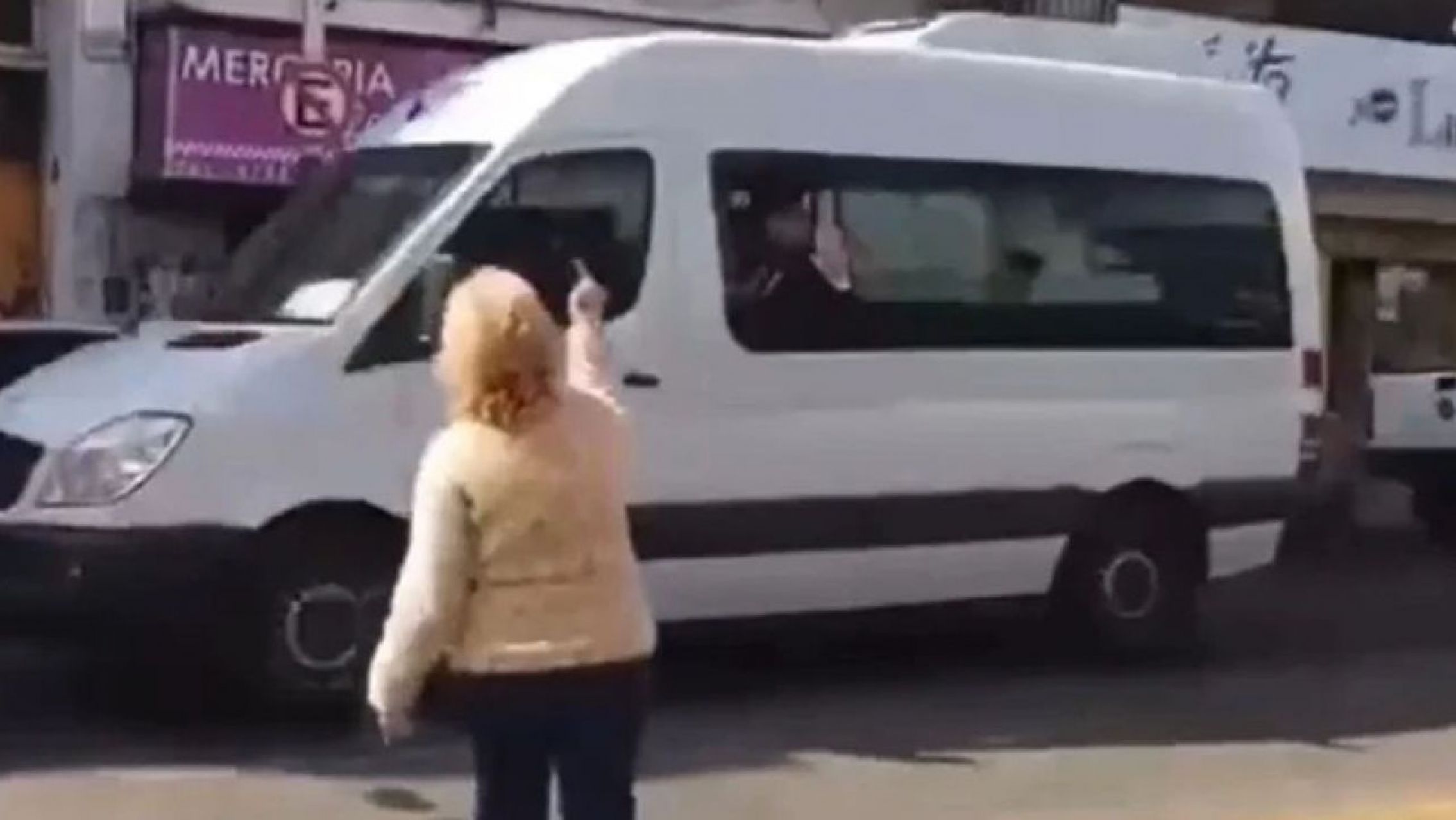 Habló la señora que saludó con enojo a Alberto Fernández: esto fue lo que dijo