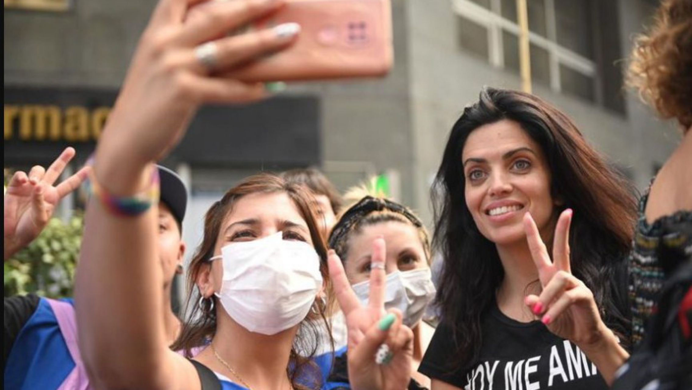 Indignante: estos sueldos estatales tiene la familia de Luana Volnovich