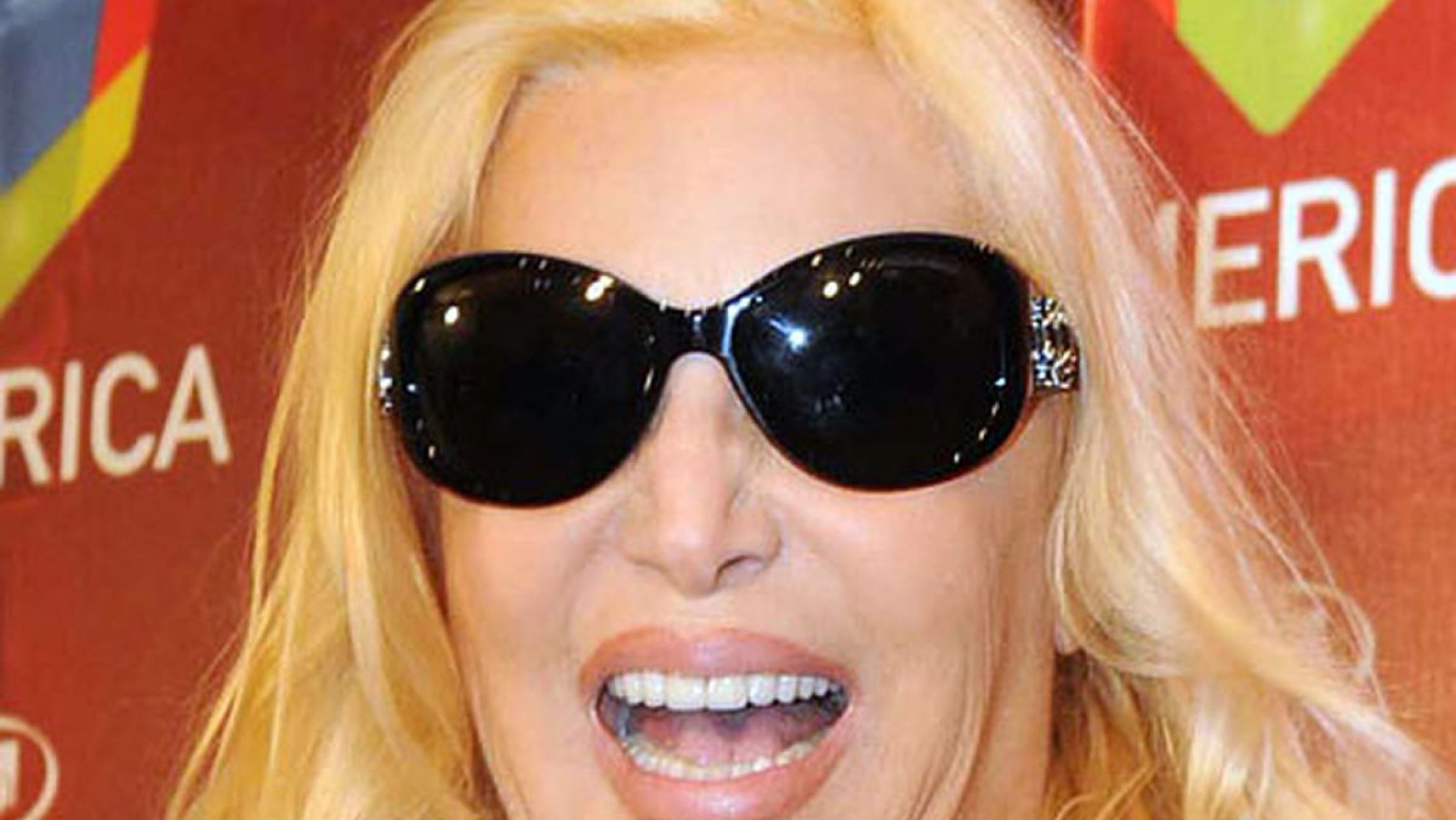 Escracharon a Susana en el día de su cumpleaños