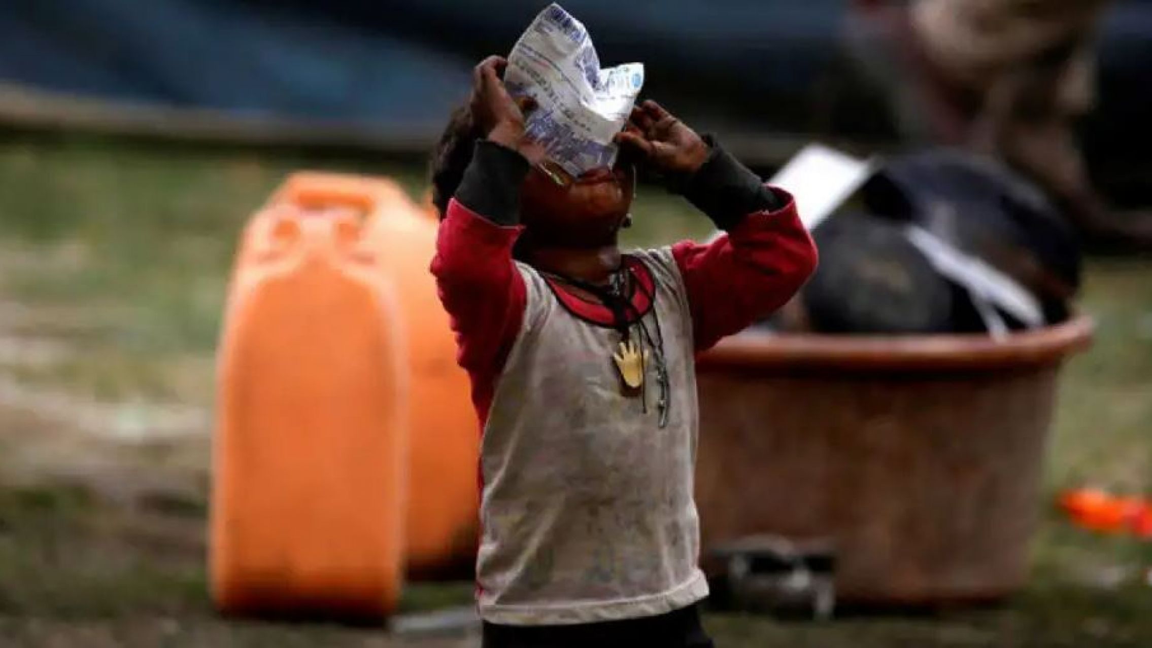 La disparada de la inflación ya le pone un piso a la canasta básica: cuánto se necesita para no ser pobre