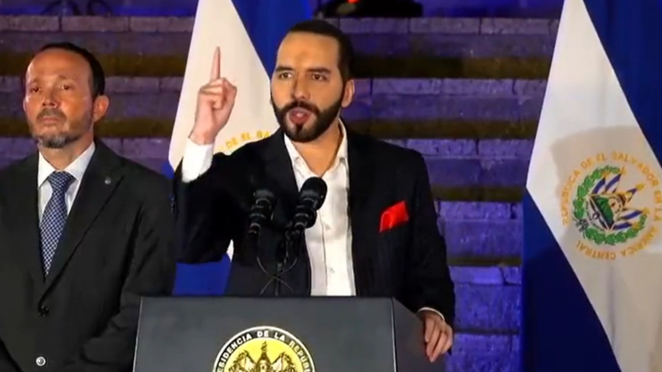 El presidente de El Salvador asegura que dejará sin comidas a las cárceles si aumenta la delincuencia