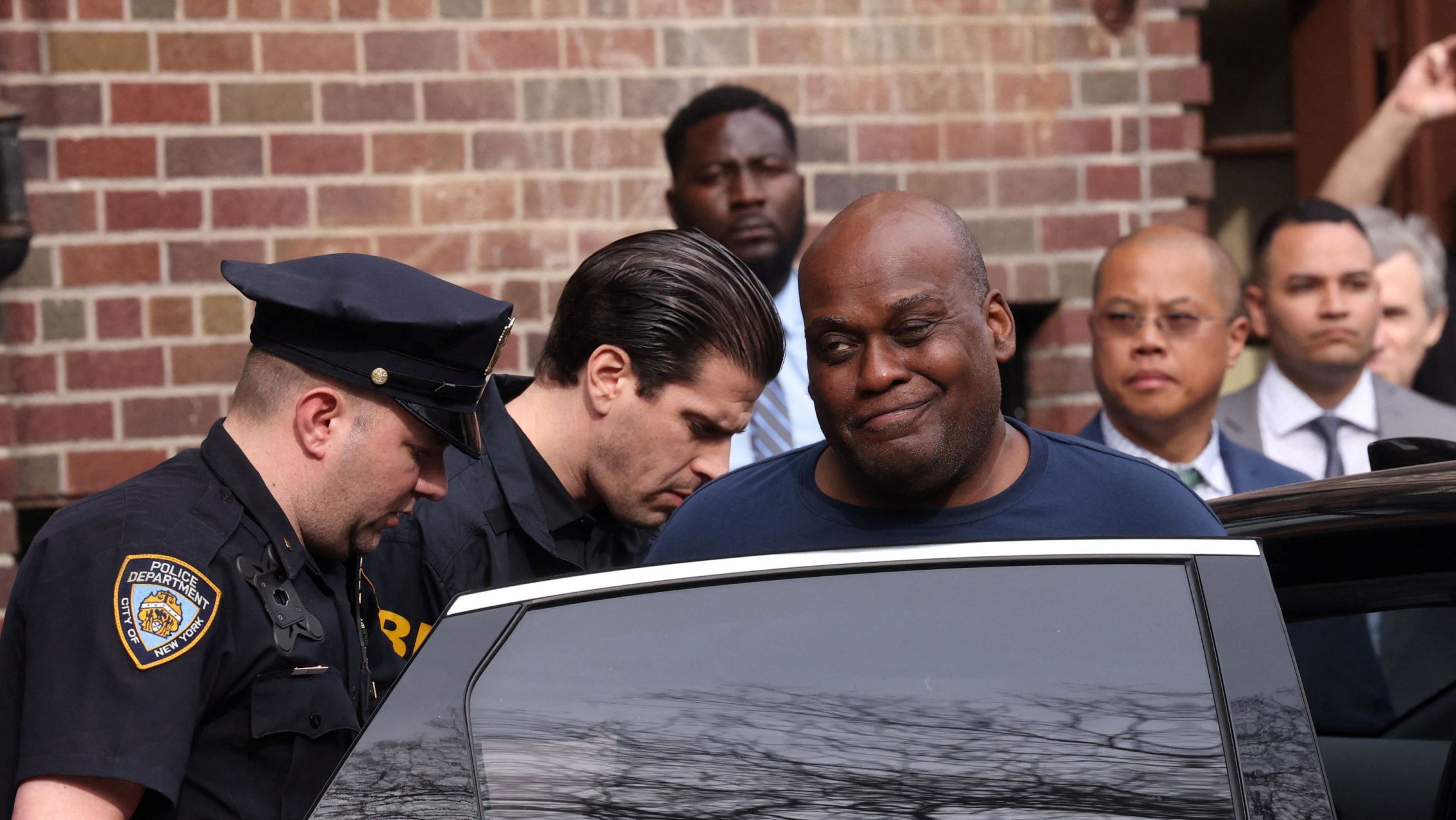 La policía de Nueva York arrestó a Frank James, el principal sospechoso por el tiroteo en el metro